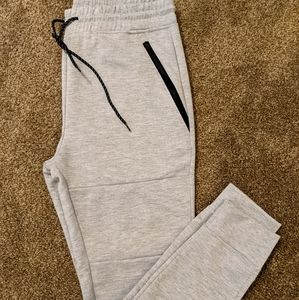 Nwot Men's South pole jogger pants